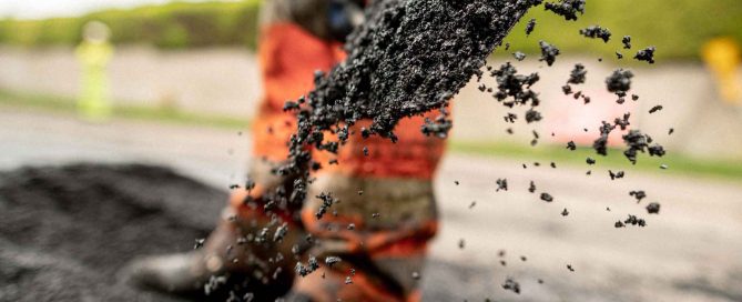 BITUMEN 60/70 USES IN ASPHALT